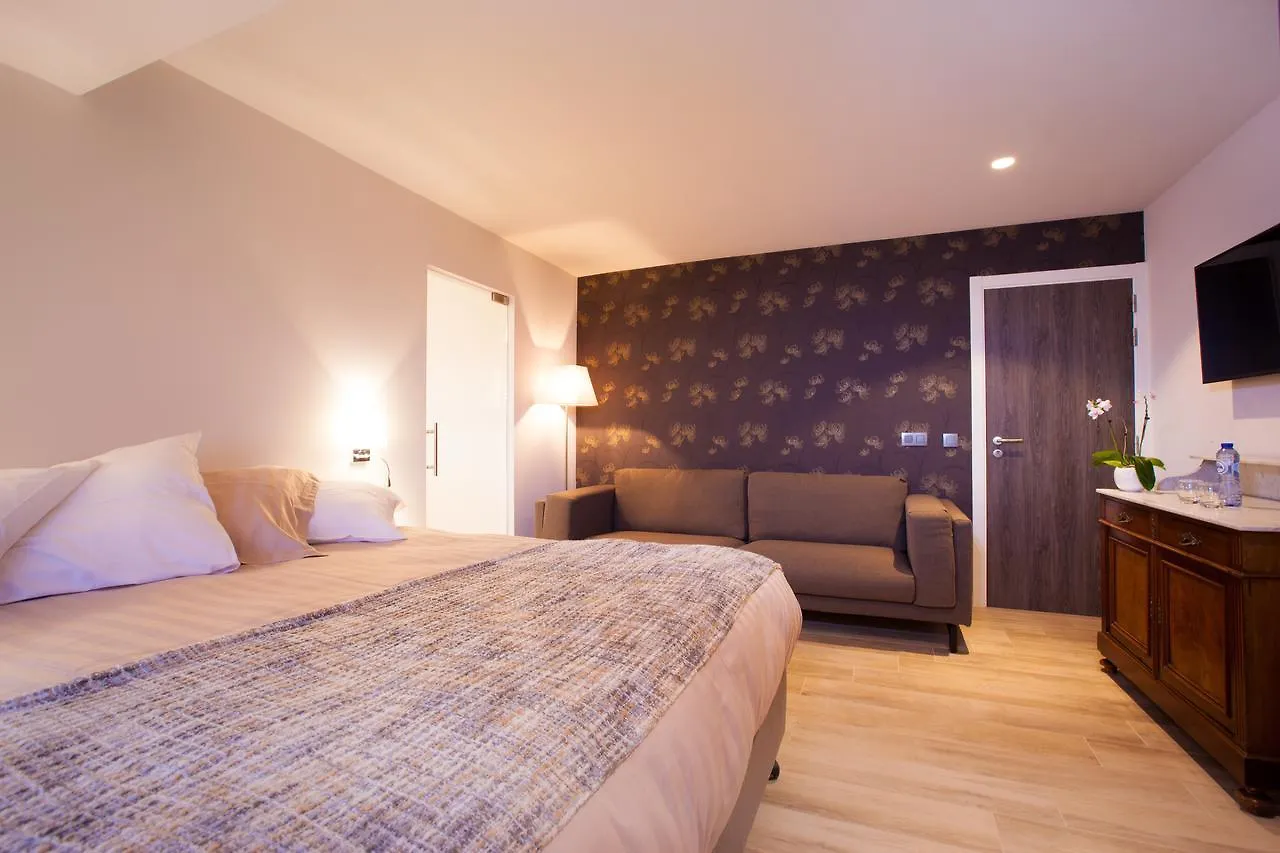 Sable D'O -Vlak Aan De Zee- Bed and Breakfast Mariakerke  Bed & Breakfast
